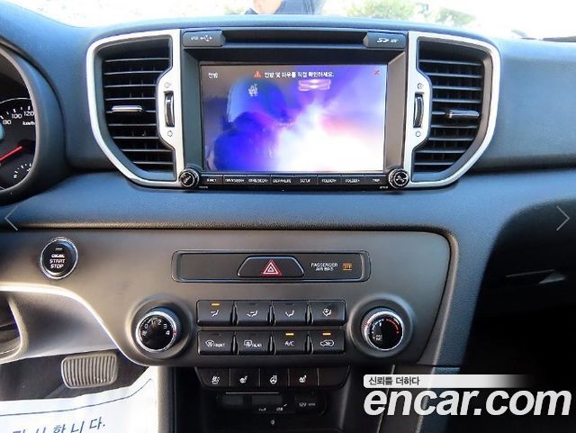 Kia Sportage 2016 — photo 13
