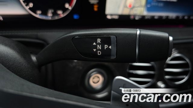 Mercedes-Benz S-Class 2019 — photo 12