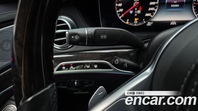Mercedes-Benz S-Class 2019 — photo 24