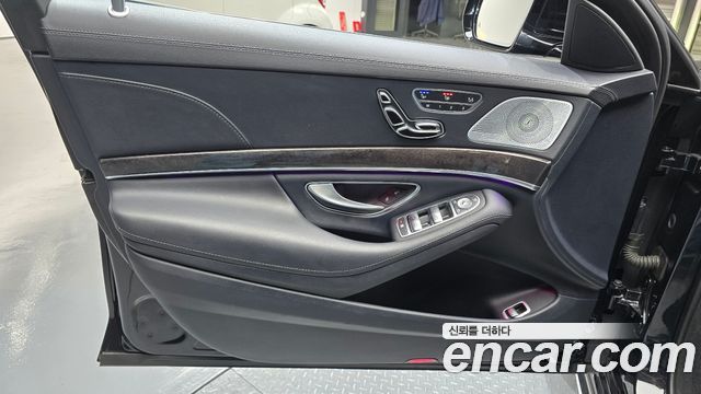 Mercedes-Benz S-Class 2019 — photo 14