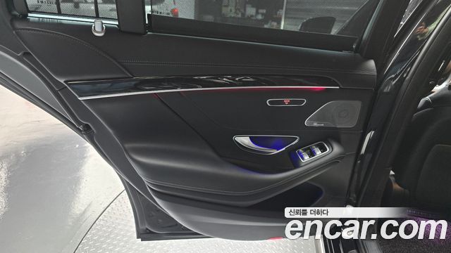 Mercedes-Benz S-Class 2019 — photo 15