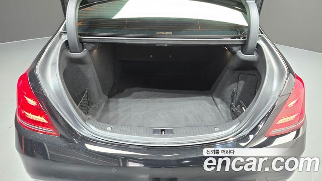 Mercedes-Benz S-Class 2019 — photo 34