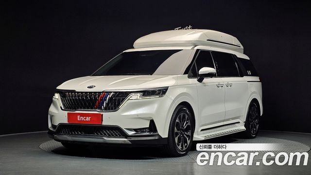 Kia Canival 2021 — photo 1