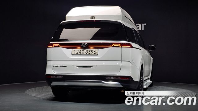 Kia Canival 2021 — photo 4
