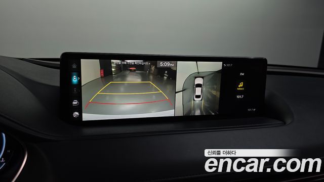 Genesis G80 2022 — photo 21