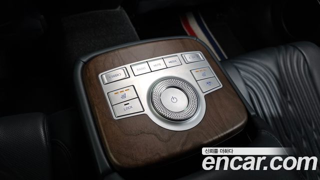 Genesis G80 2022 — photo 24