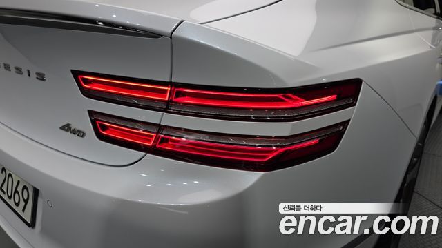 Genesis G80 2022 — photo 9