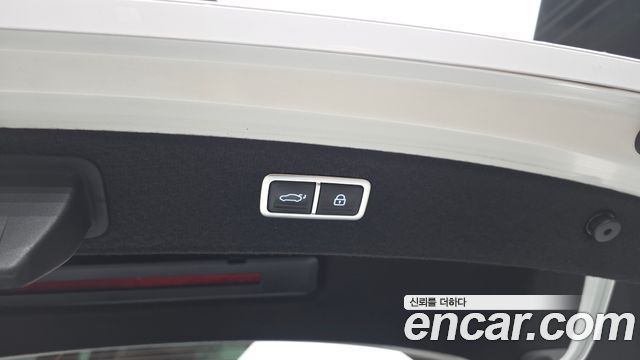 Genesis G80 2022 — photo 35