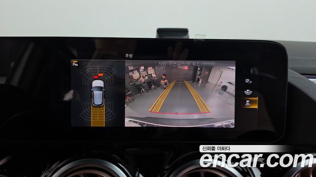 Mercedes-Benz EQA 2021 — photo 21