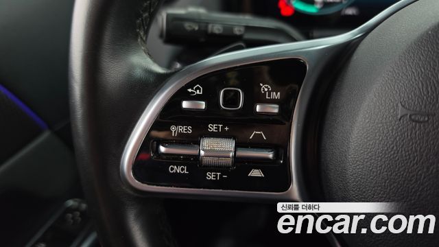 Mercedes-Benz EQA 2021 — photo 23