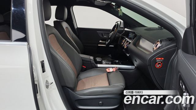Mercedes-Benz EQA 2021 — photo 16