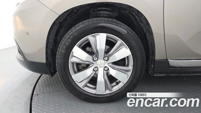 Peugeot 2008 2015 — photo 5