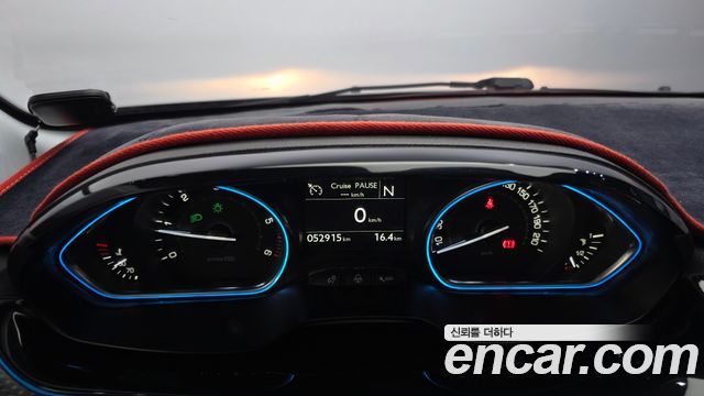 Peugeot 2008 2015 — photo 8