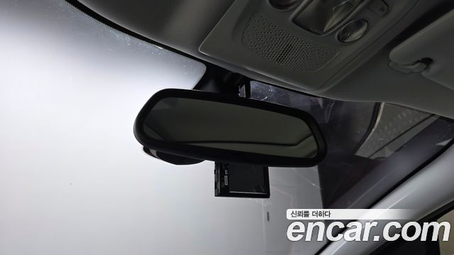 Peugeot 2008 2015 — photo 19