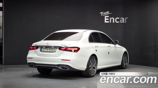 Mercedes-Benz E-Class 2021 — photo 2