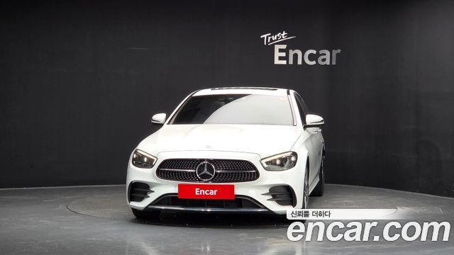 Mercedes-Benz E-Class 2021 — photo 3