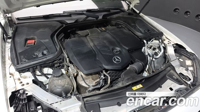 Mercedes-Benz E-Class 2021 — photo 6