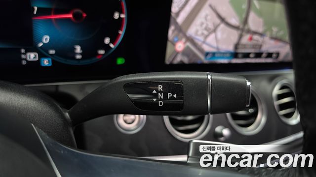 Mercedes-Benz E-Class 2021 — photo 9
