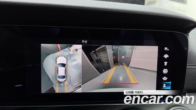 Mercedes-Benz E-Class 2021 — photo 14