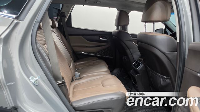 Hyundai Santafe 2019 — photo 12