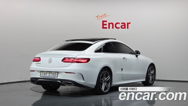 Mercedes-Benz E-Class 2019 — photo 2