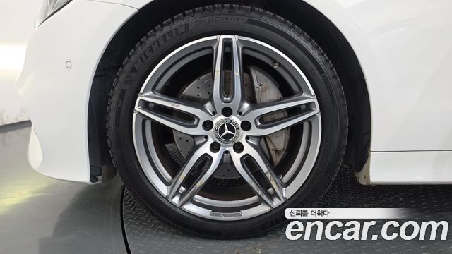 Mercedes-Benz E-Class 2019 — photo 5