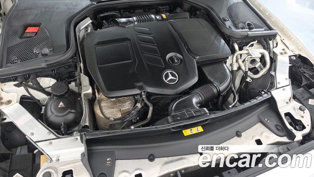 Mercedes-Benz E-Class 2019 — photo 6