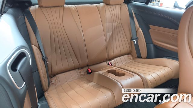 Mercedes-Benz E-Class 2019 — photo 12