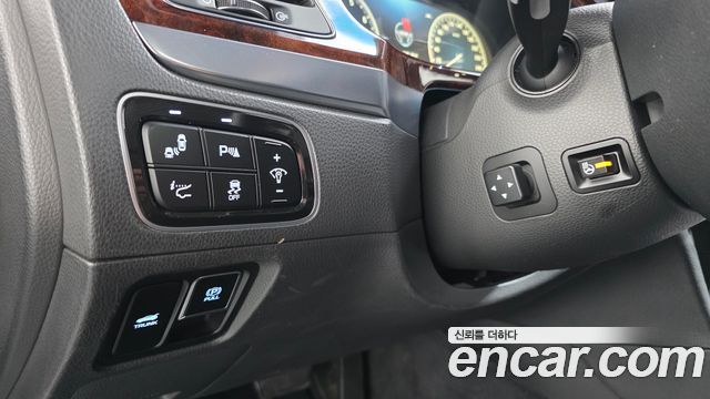 Hyundai Equus 2015 — photo 13