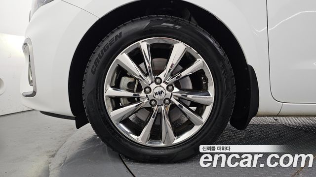 Kia Canival 2019 — photo 5