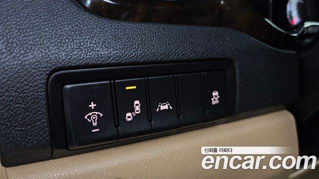 Kia Canival 2019 — photo 17