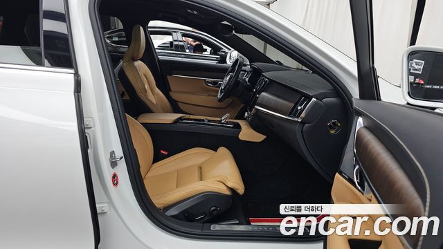 Volvo S90 2021 — photo 17