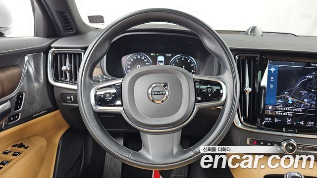 Volvo S90 2021 — photo 19