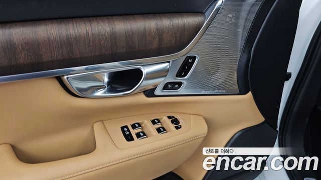 Volvo S90 2021 — photo 25