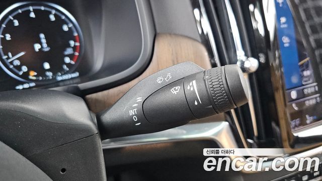 Volvo S90 2021 — photo 29