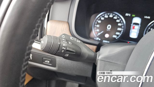 Volvo S90 2021 — photo 30