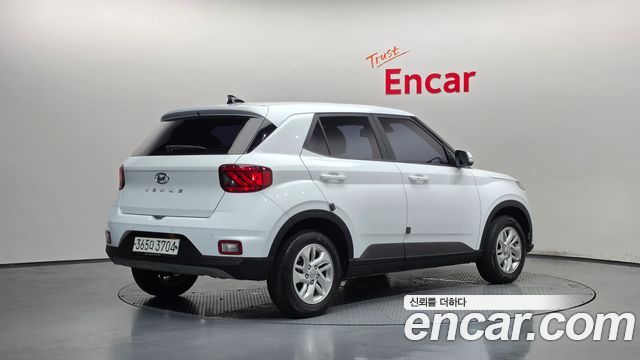 Hyundai Venue 2020 — photo 2