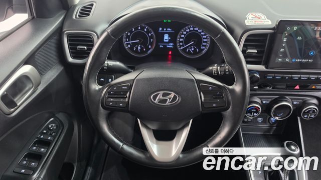 Hyundai Venue 2020 — photo 19