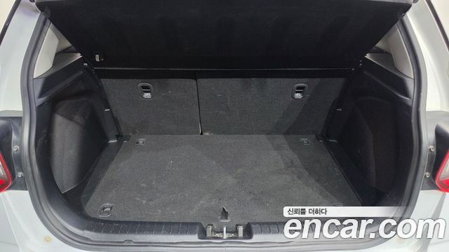Hyundai Venue 2020 — photo 22