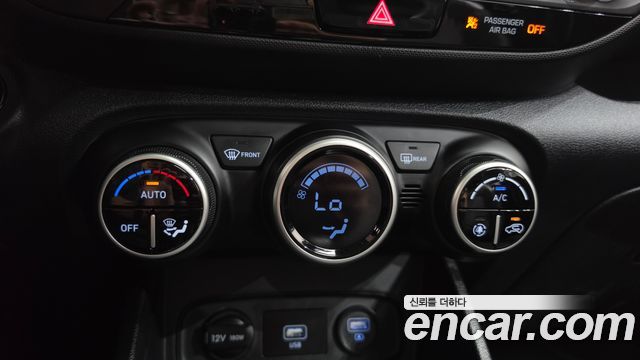 Hyundai Venue 2020 — photo 31