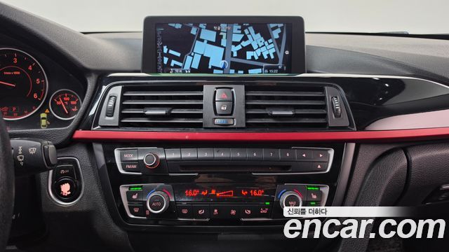 BMW 4-Series 2015 — photo 14