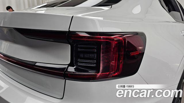 Polestar Polestar 2 2022 — photo 9