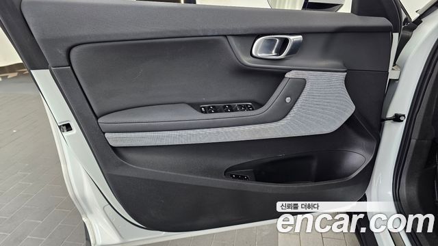 Polestar Polestar 2 2022 — photo 14