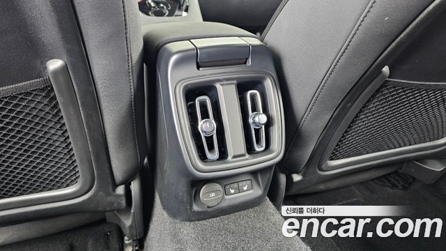 Polestar Polestar 2 2022 — photo 31