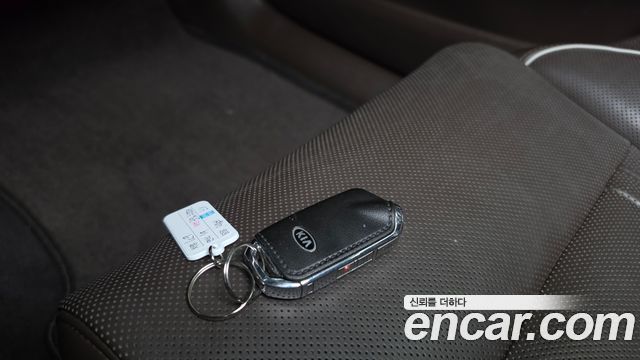 Kia K9 2019 — photo 22