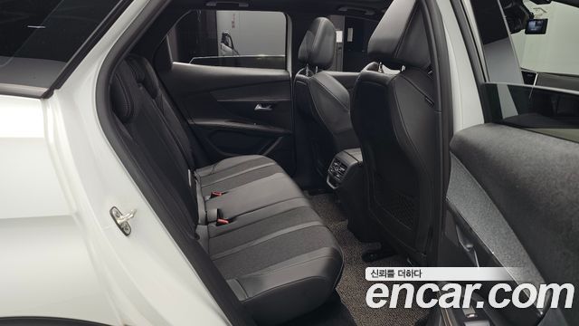 Peugeot 3008 2021 — photo 18