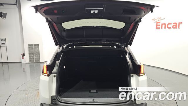 Peugeot 3008 2021 — photo 33