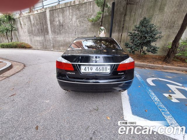 Hyundai Genesis 2010 — photo 2