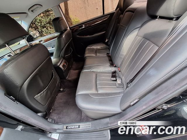 Hyundai Genesis 2010 — photo 8