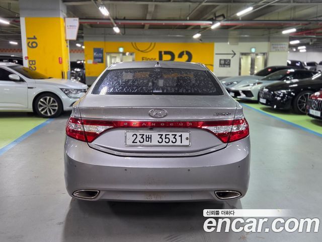 Hyundai Grandeur 2011 — photo 4